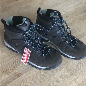 NWT Coleman women’s Hiking Boot